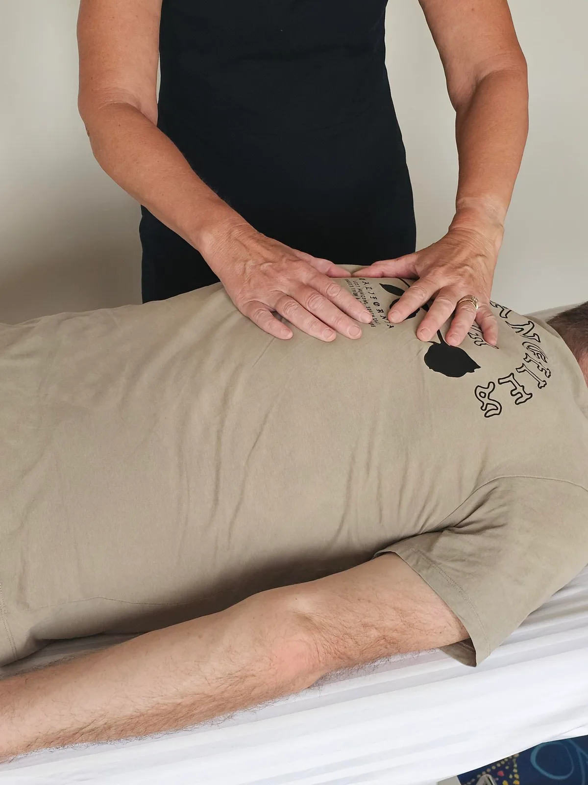 Upper back Bowen moves